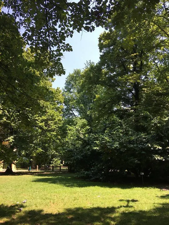Il Giardino Degli Artisti Apartment Parma Italy